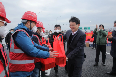 市長萬廣明走訪慰問重大重點(diǎn)項(xiàng)目建設(shè)者